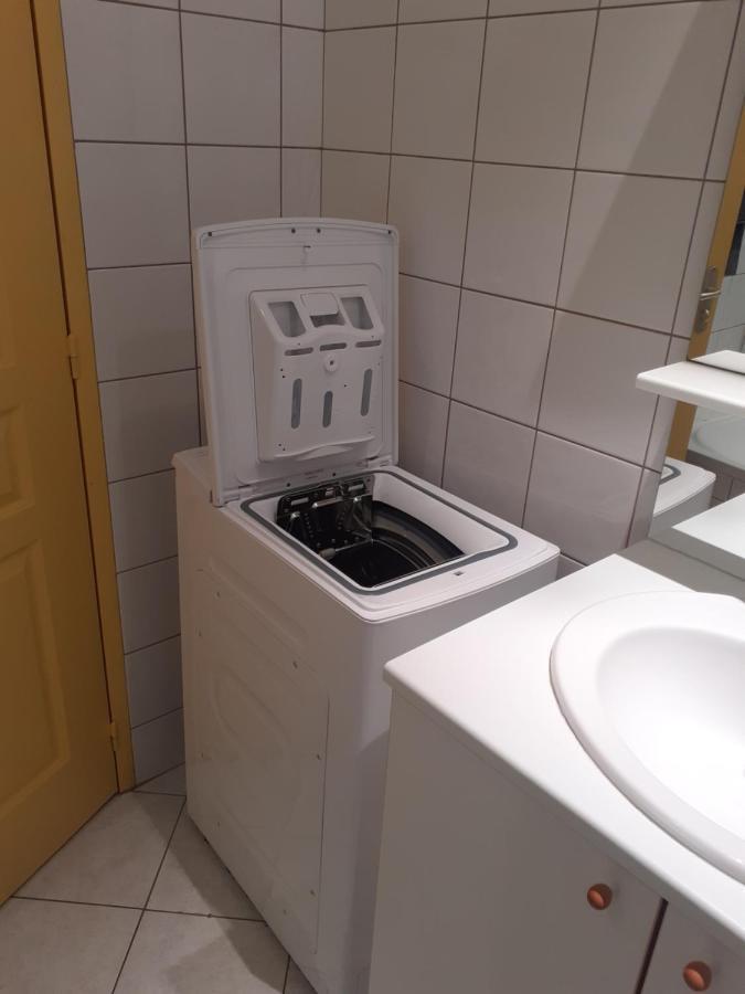 Appartement rez de chaussée avec terrasse et jardin Tence Exterior foto